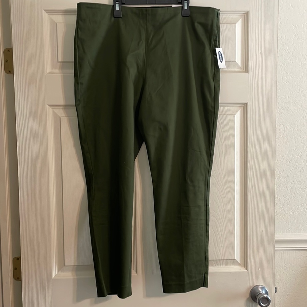 Old Navy pull on pants 18